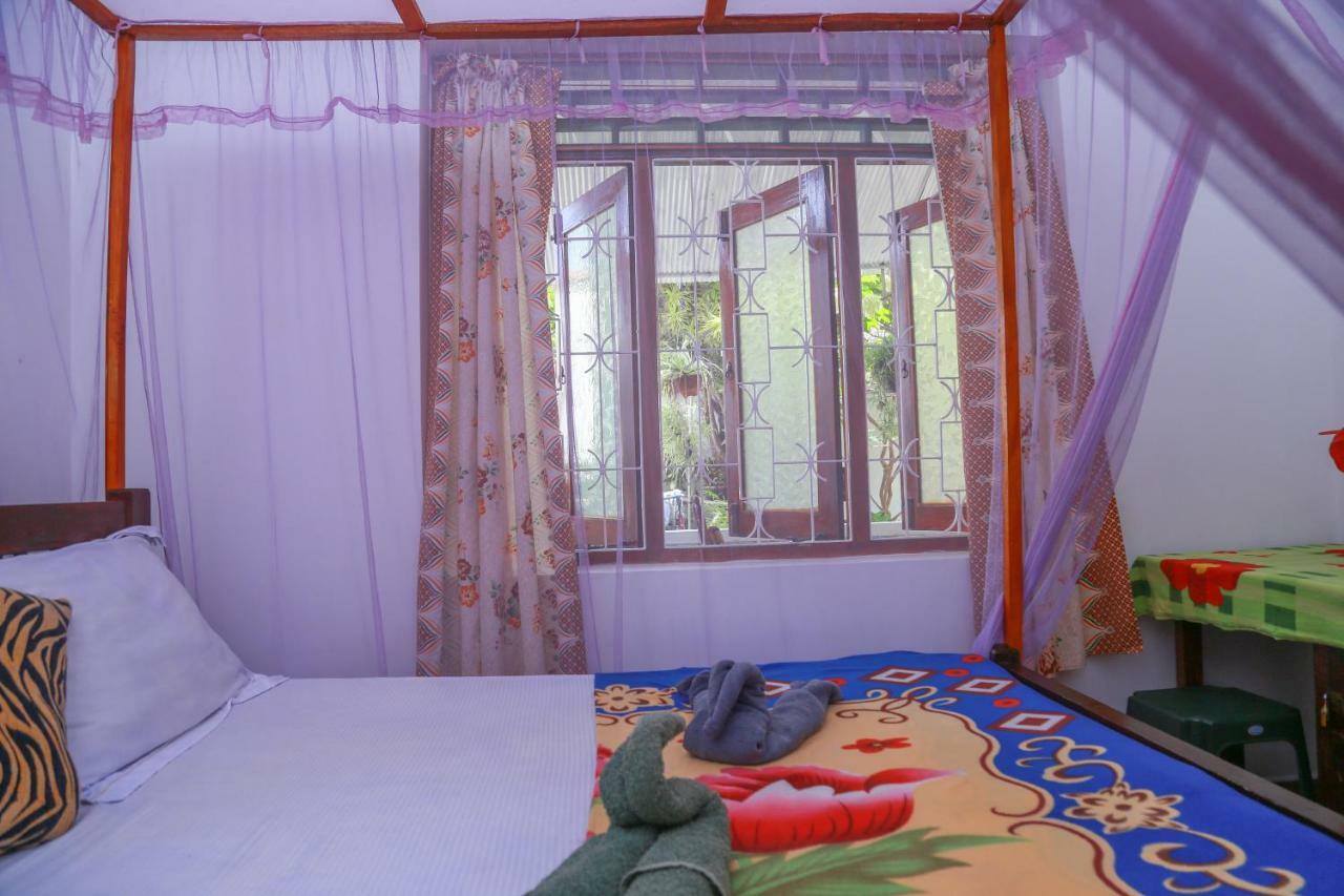 Guesthouse Kind And Love Hikkaduwa Exterior photo